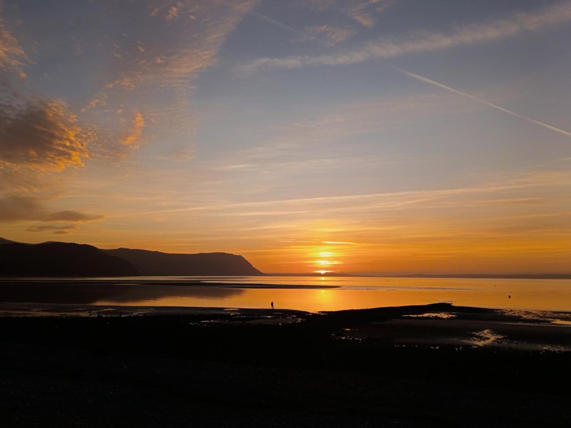 Bron Orme Private Hotel Llandudno Exterior photo