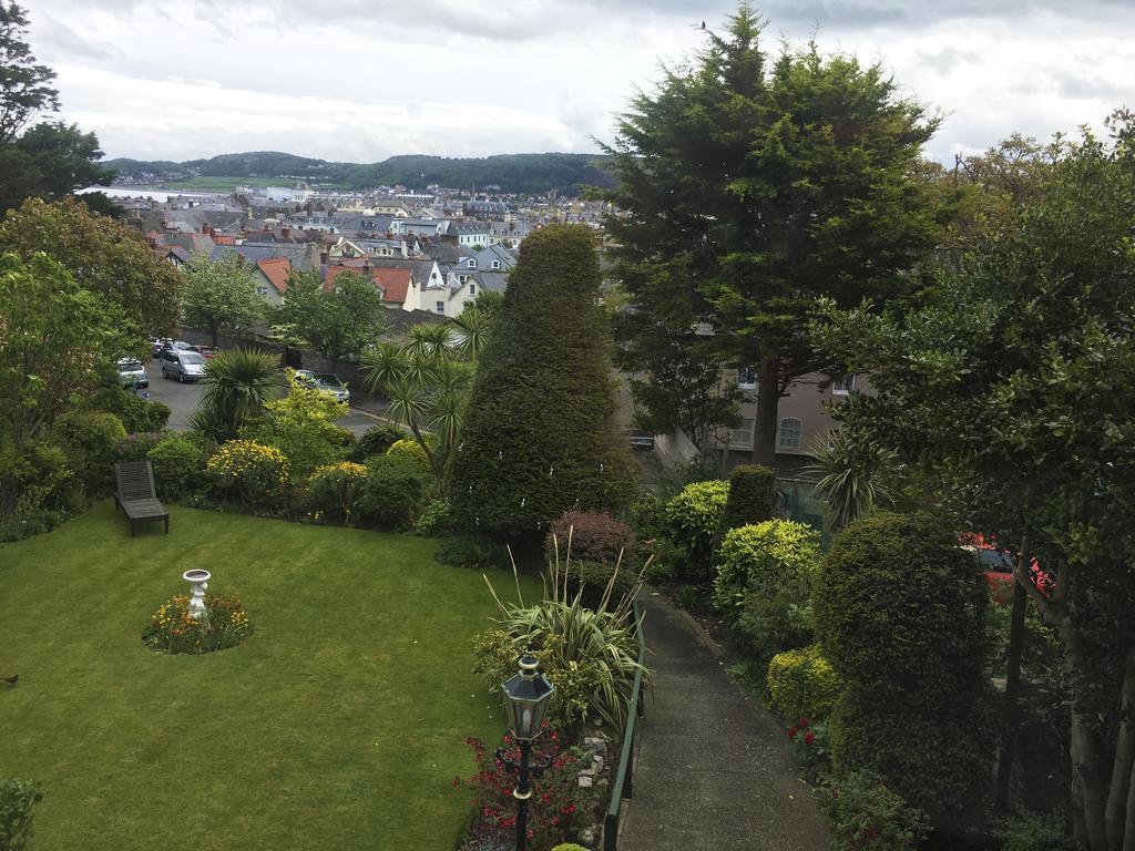 Bron Orme Private Hotel Llandudno Exterior photo